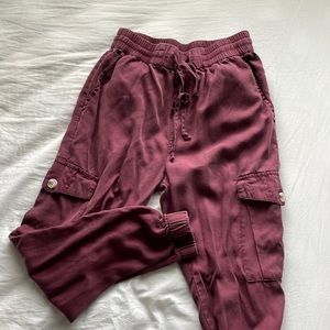 American Threads Lightweight Joggers